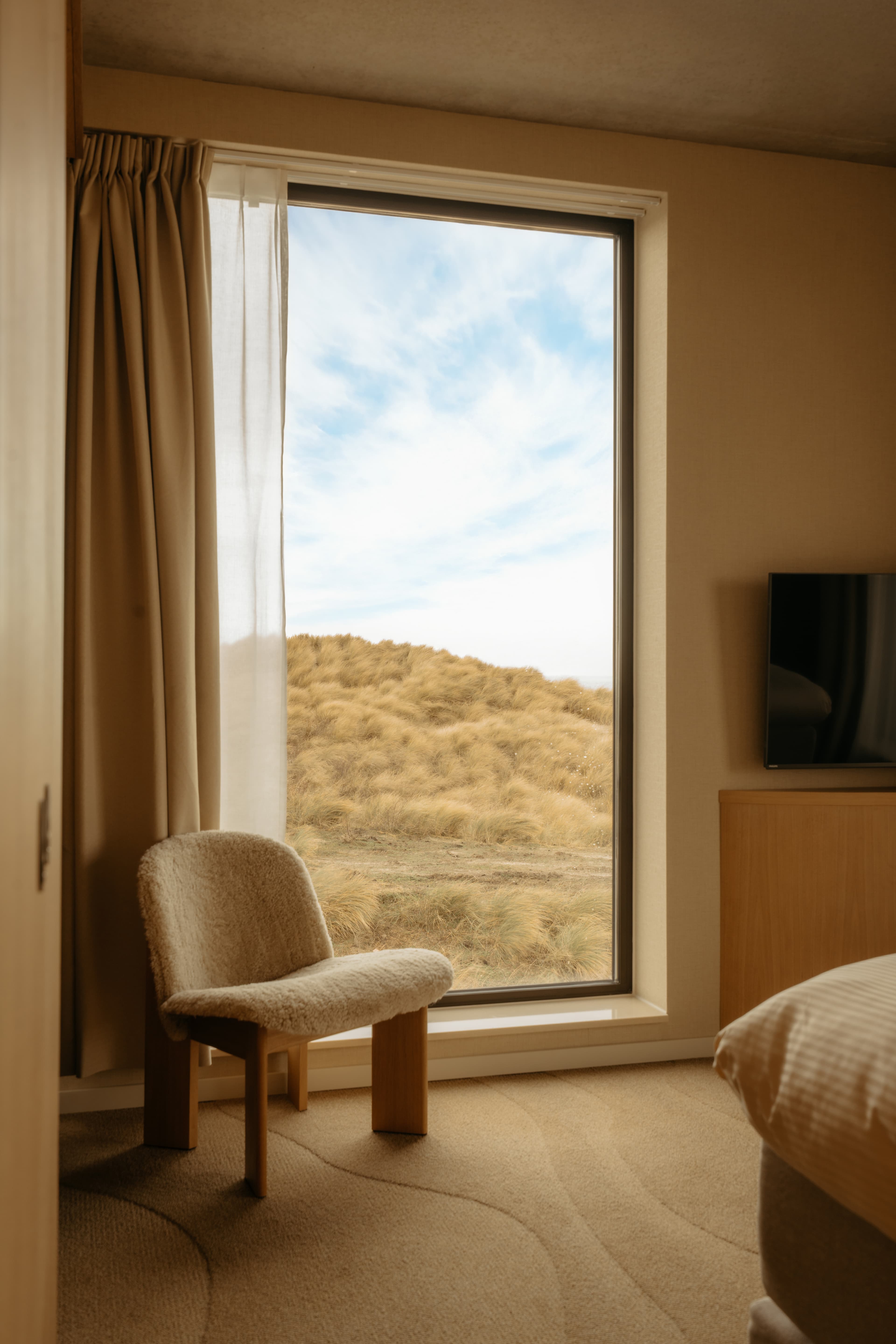 Elements Hotel Terschelling x HINABAAY